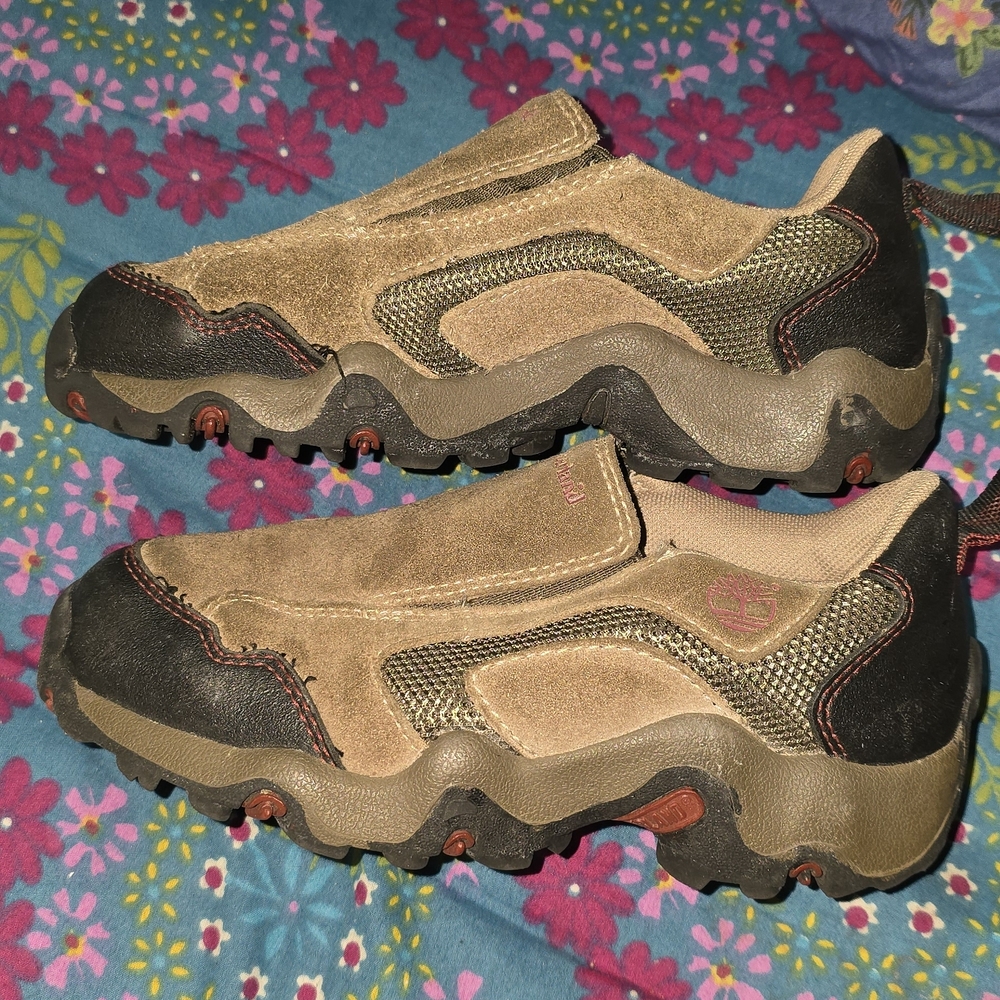 Timberland Genuine Leather Suede Kids Slip-On Walking Hiking Shoes Size 1.5